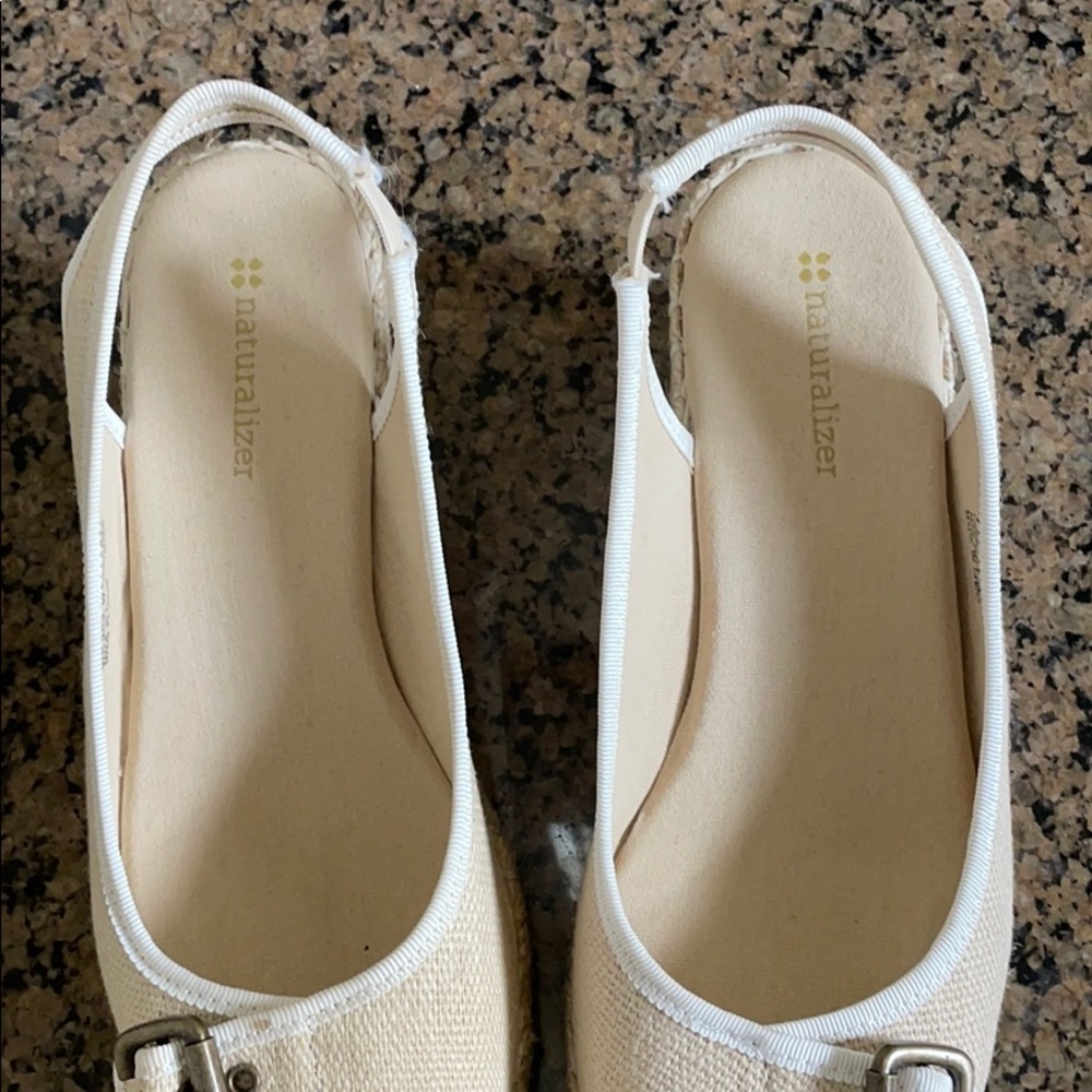 Naturalizer Sherene Comfort Wedge Slingback Sandals. Size 7.5 - Picture 4 of 10